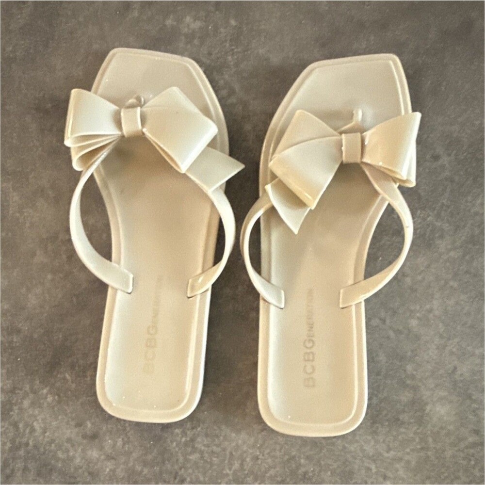 BCBGeneration Women's Beige Bow Thong Slip-On Strap Sandals US 7 EU 38